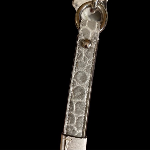 LIKE NEW! COACH Hobo White with Gray Crocodile Embellishments - Picture 8 of 12